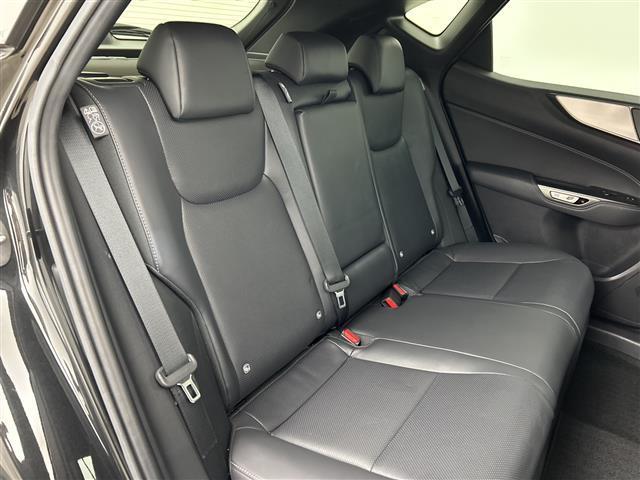 ＮＸ ＮＸ３５０ｈ　Ｆスポーツ　禁煙車　純正１４インチディスプレイオーディオＰｌｕｓ　ムーンルーフ　３眼ＬＥＤ　純正ＯＰオレンジキャリパー　パノラミックビューモニター　ＬｅｘｕｓＳａｆｅｔｙ＋　レーダークルーズコントロール　ＢＳＭ（15枚目）