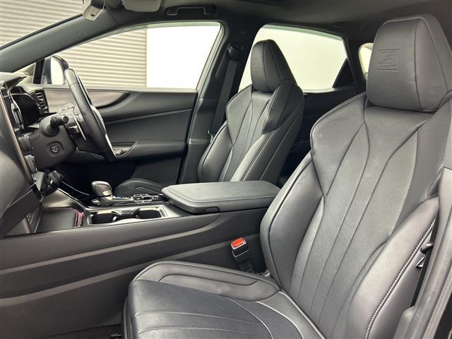 ＮＸ ＮＸ３５０ｈ　Ｆスポーツ　禁煙車　純正１４インチディスプレイオーディオＰｌｕｓ　ムーンルーフ　３眼ＬＥＤ　純正ＯＰオレンジキャリパー　パノラミックビューモニター　ＬｅｘｕｓＳａｆｅｔｙ＋　レーダークルーズコントロール　ＢＳＭ（37枚目）
