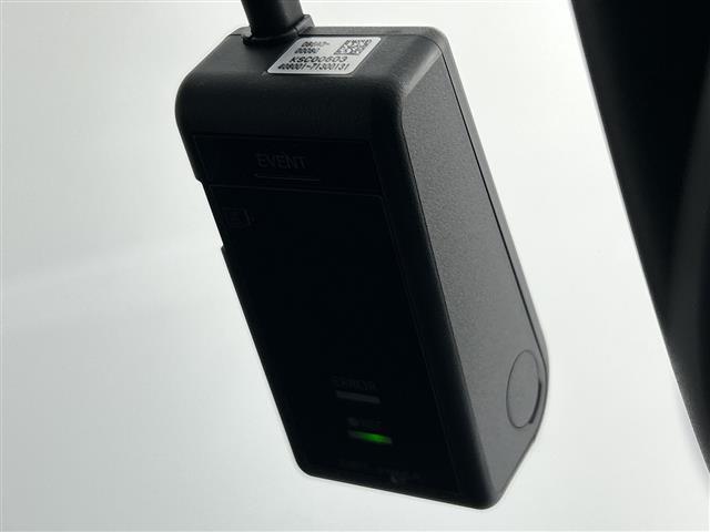 ハイラックス Ｚ　禁煙車／パートタイム４ＷＤ／社外９インチサイバーナビ／バックカメラ／トヨタセーフティセンス／レーダークルーズコントロール／クリアランスソナー／ビルトインＥＴＣ２．０／ドライブレコーダー／オートライト（12枚目）