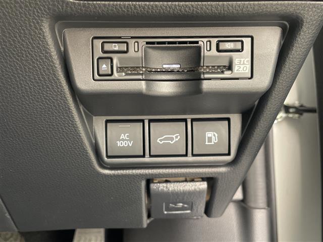 プリウス Ｚ　禁煙車／純正ナビ／パノラミックビューモニター／トヨタセーフティセンス／プリクラッシュセーフティ／レーダークルーズコントロール／オートマチックハイビーム／レーントレーシングアシスト／ブラインドスポットモ（9枚目）