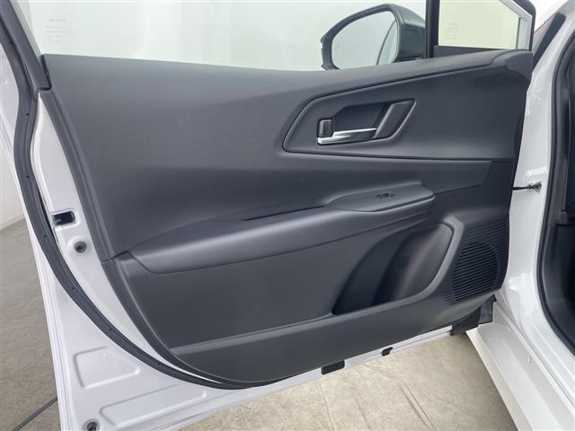 プリウス Ｚ　禁煙車／純正ナビ／パノラミックビューモニター／トヨタセーフティセンス／プリクラッシュセーフティ／レーダークルーズコントロール／オートマチックハイビーム／レーントレーシングアシスト／ブラインドスポットモ（28枚目）