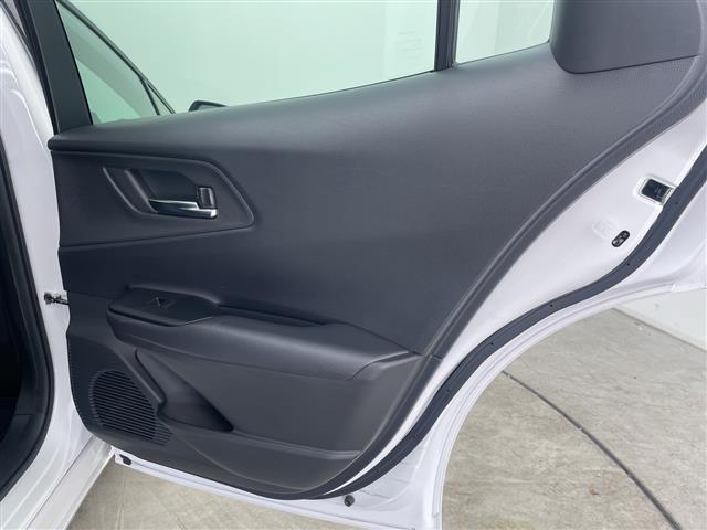 プリウス Ｚ　禁煙車／純正ナビ／パノラミックビューモニター／トヨタセーフティセンス／プリクラッシュセーフティ／レーダークルーズコントロール／オートマチックハイビーム／レーントレーシングアシスト／ブラインドスポットモ（31枚目）