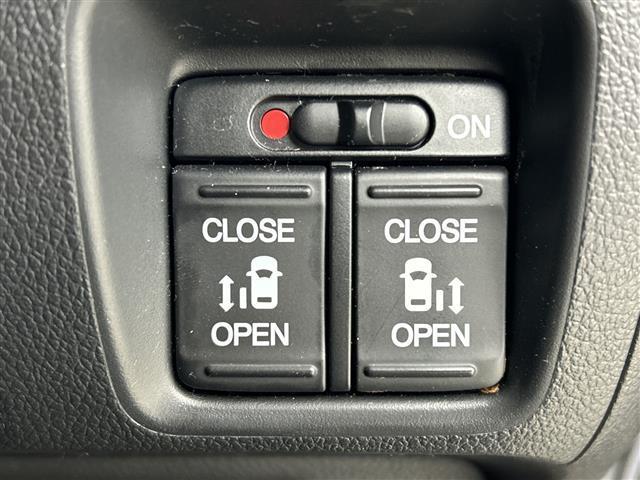 Ｎ－ＢＯＸカスタム Ｇ・ＬパッケージＳＳパッケージ　禁煙車／両側パワースライドドア／バックカメラ／コーナーセンサー／社外ドライブレコーダー／社外ナビ／ＣＴＢＡ／フルセグＴＶ／オートライト／ＥＴＣ／プッシュスタート／スマートキー（7枚目）