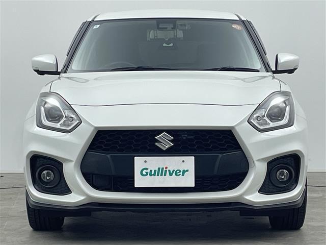スイフトスポーツ ベースグレード　禁煙車／デュアルブレーキサポート／全方位モニター用カメラＰＫＧ装着車／６速ＭＴ／レーダークルコン／レーンキープ／シートヒーター／ＬＥＤオートライト／革巻きステアリング／純正１７インチＡＷ／前後ドラレコ（18枚目）