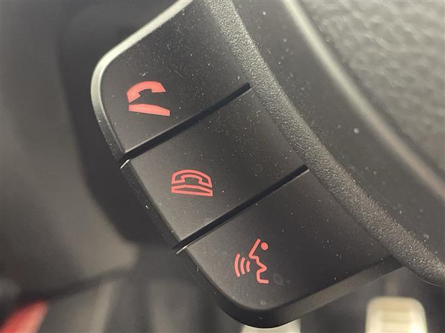 スイフトスポーツ ベースグレード　禁煙車／デュアルブレーキサポート／全方位モニター用カメラＰＫＧ装着車／６速ＭＴ／レーダークルコン／レーンキープ／シートヒーター／ＬＥＤオートライト／革巻きステアリング／純正１７インチＡＷ／前後ドラレコ（24枚目）