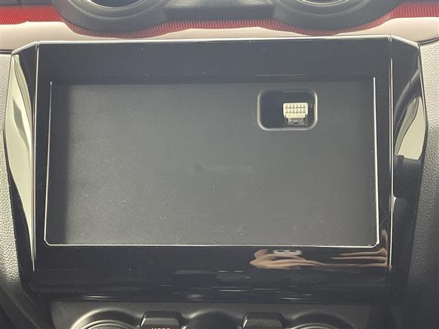 スイフトスポーツ ベースグレード　禁煙車／デュアルブレーキサポート／全方位モニター用カメラＰＫＧ装着車／６速ＭＴ／レーダークルコン／レーンキープ／シートヒーター／ＬＥＤオートライト／革巻きステアリング／純正１７インチＡＷ／前後ドラレコ（31枚目）