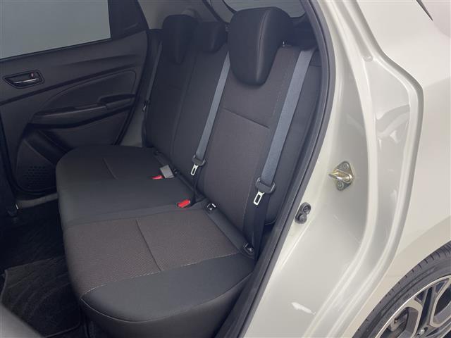 スイフトスポーツ ベースグレード　禁煙車／デュアルブレーキサポート／全方位モニター用カメラＰＫＧ装着車／６速ＭＴ／レーダークルコン／レーンキープ／シートヒーター／ＬＥＤオートライト／革巻きステアリング／純正１７インチＡＷ／前後ドラレコ（34枚目）