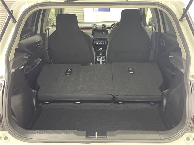 スイフトスポーツ ベースグレード　禁煙車／デュアルブレーキサポート／全方位モニター用カメラＰＫＧ装着車／６速ＭＴ／レーダークルコン／レーンキープ／シートヒーター／ＬＥＤオートライト／革巻きステアリング／純正１７インチＡＷ／前後ドラレコ（36枚目）