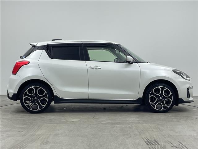 スイフトスポーツ ベースグレード　禁煙車／デュアルブレーキサポート／全方位モニター用カメラＰＫＧ装着車／６速ＭＴ／レーダークルコン／レーンキープ／シートヒーター／ＬＥＤオートライト／革巻きステアリング／純正１７インチＡＷ／前後ドラレコ（42枚目）