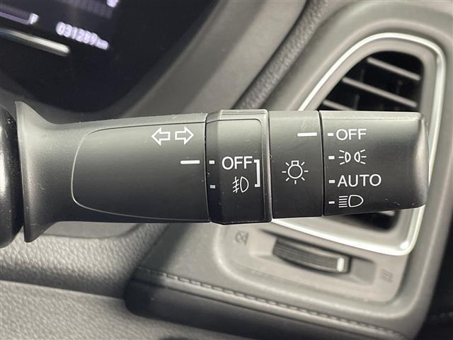 ヴェゼル ハイブリッドＺ・ホンダセンシング　禁煙車　ホンダセンシング　衝突軽減ブレーキ　レーンキープアシスト　誤発進抑制機能　レーダークルーズコントロール　ＤＮ席パワーシート　ＤＮ席シートヒーター　シートメモリー　パドルシフト　ＬＥＤ　ＥＴＣ（12枚目）