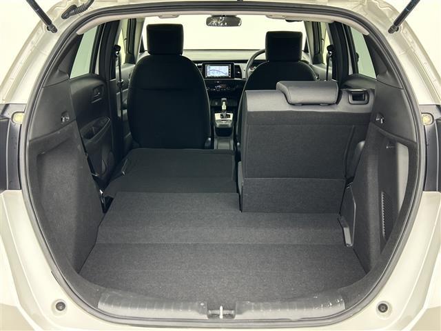 フィット ｅ：ＨＥＶベーシック　禁煙車／ホンダセンシング／純正ＳＤナビ／バックカメラ／レーダークルーズコントロール／レーンキープアシスト／ＥＴＣ／ＬＥＤオートライト／オートブレーキホールド／電子パーキング／前後コーナーセンサー（38枚目）