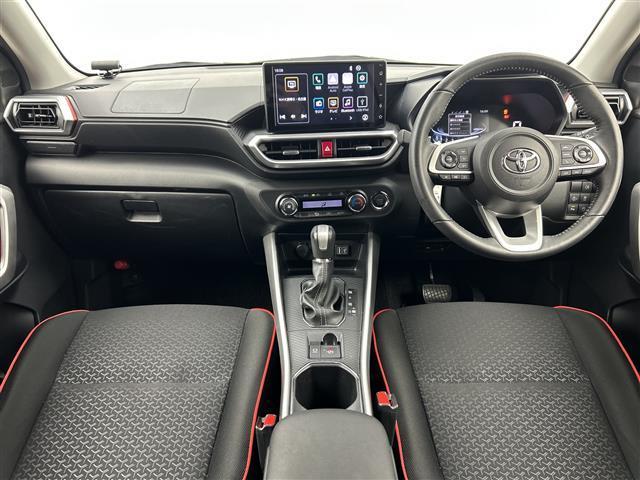 ライズ Ｚ　禁煙車　純正ディスプレイオーディオ　ＡｐｐｌｅＣａｒＰｒａｙ　ＡｎｄｒｏｉｄＡｕｔｏ　前席シートヒーター　レーダークルーズコントロール　ブラインドスポットモニター　パノラミックビューモニター　ＥＴＣ（3枚目）
