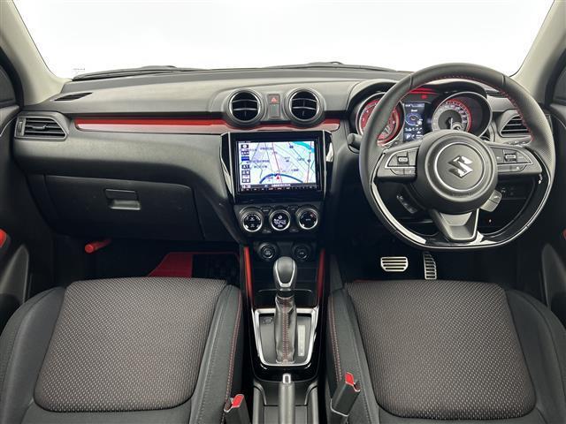 スイフトスポーツ ベースグレード　禁煙車／社外ＳＤナビ／衝突被害軽減ブレーキ／レーダークルーズコントロール／コーナーセンサー／ＢＳＭ／ＥＴＣ／パドルシフト／ステアリングスイッチ／シートヒーター／オートライト／スマートキー（3枚目）