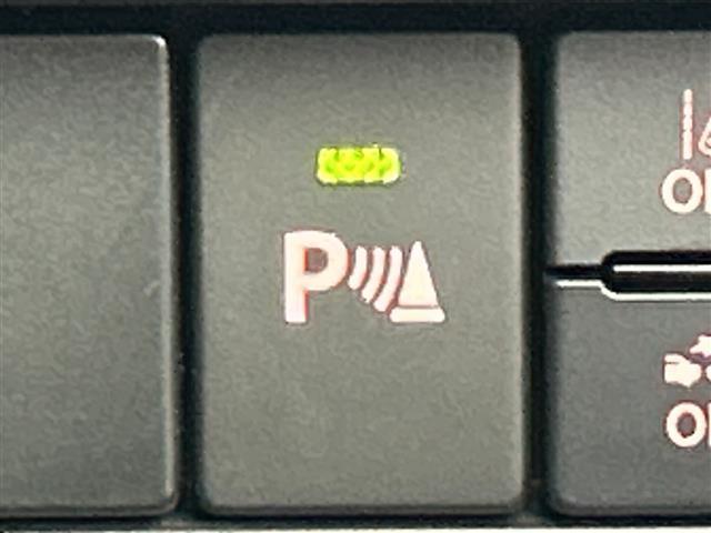 スイフトスポーツ ベースグレード　禁煙車／社外ＳＤナビ／衝突被害軽減ブレーキ／レーダークルーズコントロール／コーナーセンサー／ＢＳＭ／ＥＴＣ／パドルシフト／ステアリングスイッチ／シートヒーター／オートライト／スマートキー（9枚目）