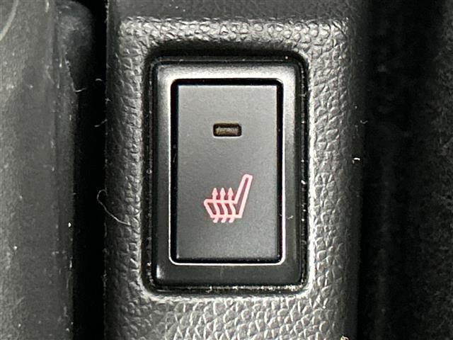 スイフトスポーツ ベースグレード　禁煙車／社外ＳＤナビ／衝突被害軽減ブレーキ／レーダークルーズコントロール／コーナーセンサー／ＢＳＭ／ＥＴＣ／パドルシフト／ステアリングスイッチ／シートヒーター／オートライト／スマートキー（13枚目）