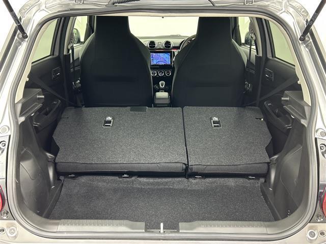 スイフトスポーツ ベースグレード　禁煙車／社外ＳＤナビ／衝突被害軽減ブレーキ／レーダークルーズコントロール／コーナーセンサー／ＢＳＭ／ＥＴＣ／パドルシフト／ステアリングスイッチ／シートヒーター／オートライト／スマートキー（37枚目）