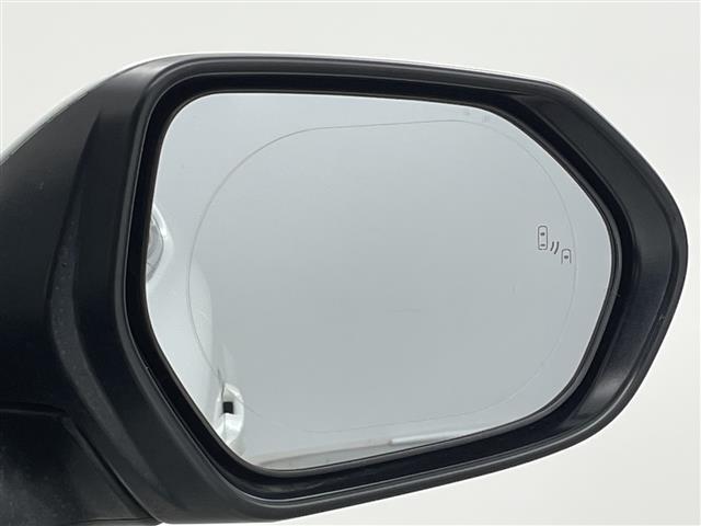 Ｃ－ＨＲ Ｇ　禁煙車／トヨタセーフティセンス／純正９インチナビ／バックカメラ／レーダークルーズコントロール／ハーフレザーシート／シートヒーター／レーンキープアシスト／ブラインドスポットモニター／ビルトインＥＴＣ（10枚目）