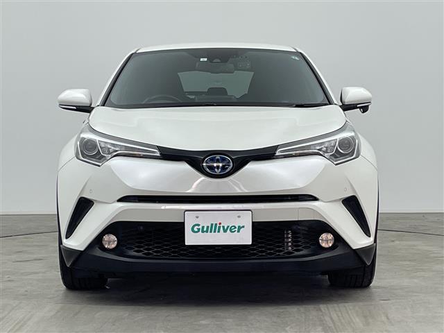 Ｃ－ＨＲ Ｇ　禁煙車／トヨタセーフティセンス／純正９インチナビ／バックカメラ／レーダークルーズコントロール／ハーフレザーシート／シートヒーター／レーンキープアシスト／ブラインドスポットモニター／ビルトインＥＴＣ（17枚目）