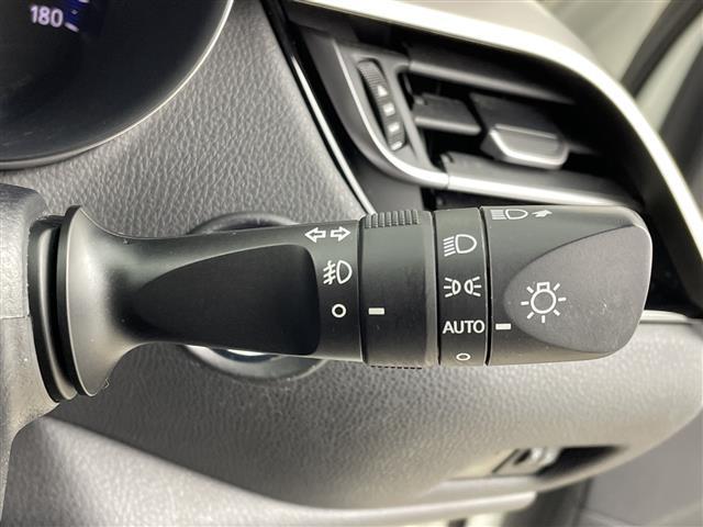 Ｃ－ＨＲ Ｇ　禁煙車／トヨタセーフティセンス／純正９インチナビ／バックカメラ／レーダークルーズコントロール／ハーフレザーシート／シートヒーター／レーンキープアシスト／ブラインドスポットモニター／ビルトインＥＴＣ（25枚目）