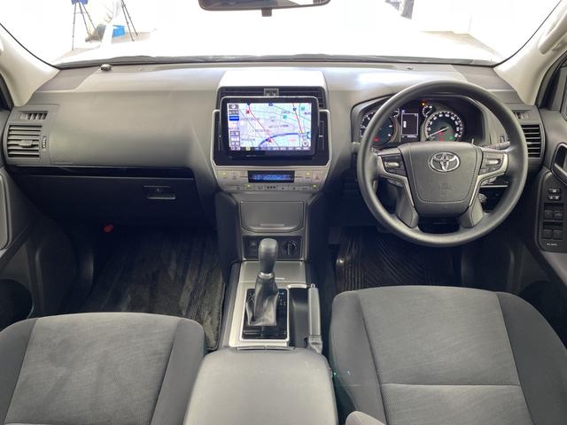 ランドクルーザープラド ＴＸ　禁煙車／ＪＡＯＳフロントスキッドバー／ＪＡＯＳリフトアップスプリング（約１．５インチ）／９インチナビ／フルセグ／バックカメラ／ルーフレール／レーダークルコン／前側ドラレコ／ＥＴＣ／セーフティセンス（3枚目）