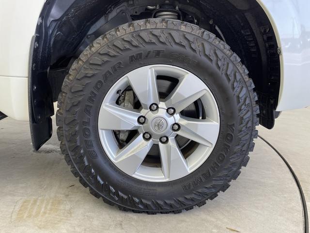ランドクルーザープラド ＴＸ　禁煙車／ＪＡＯＳフロントスキッドバー／ＪＡＯＳリフトアップスプリング（約１．５インチ）／９インチナビ／フルセグ／バックカメラ／ルーフレール／レーダークルコン／前側ドラレコ／ＥＴＣ／セーフティセンス（42枚目）
