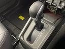 【運転席】座り心地が良いシートなので長時間の運転でも快適にお過ごしいただけます。新品のフロアマットのご注文も可能です。掲載箇所以外にご希望の写真がございましたらお気軽にお問い合わせ下さい。
