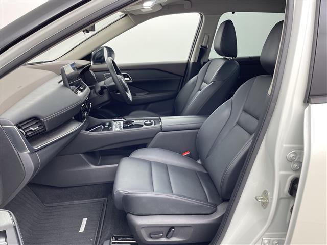 エクストレイル Ｇ　ｅ－４ＯＲＣＥ　純正１２．３型ナビ　全周囲カメラ　アダプティブクルーズコントロール　パワーバックドア　デジタルインナーミラー　ブラインドスポットモニター　前後ドライブレコーダー　ＬＥＤヘッドライト　ＥＴＣ　禁煙車（32枚目）