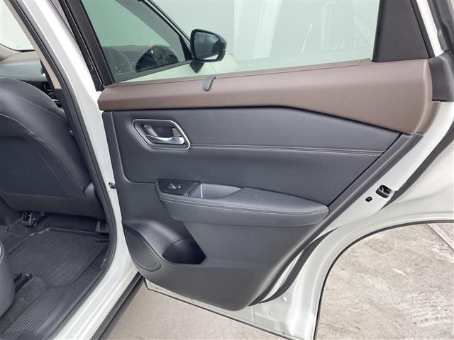 エクストレイル Ｇ　ｅ－４ＯＲＣＥ　純正１２．３型ナビ　全周囲カメラ　アダプティブクルーズコントロール　パワーバックドア　デジタルインナーミラー　ブラインドスポットモニター　前後ドライブレコーダー　ＬＥＤヘッドライト　ＥＴＣ　禁煙車（36枚目）