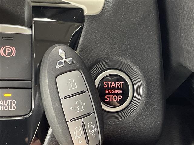 デリカミニ Ｔ　プレミアム　純正９型ナビ　全周囲カメラ　アダプティブクルーズコントロール　衝突被害軽減ブレーキ　デジタルインナーミラー　シートヒーター　両側パワースライドドア　前後ドライブレコーダー　ＥＴＣ２．０　ＬＥＤ　禁煙車（25枚目）