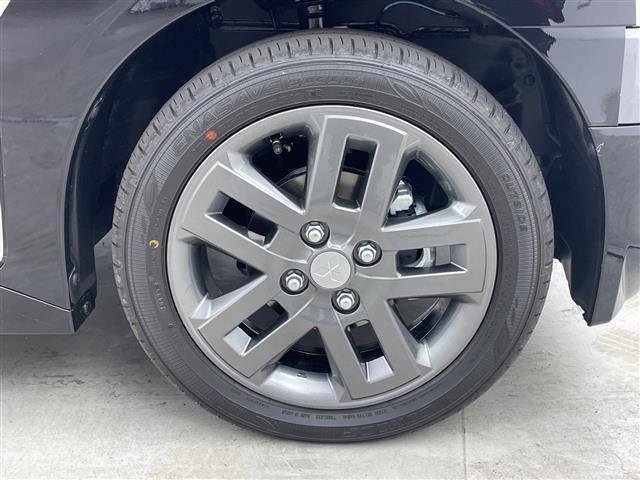 デリカミニ Ｔ　プレミアム　届出済未使用車　社外１０型ディスプレイオーディオ　全周囲カメラ　アダプティブクルーズコントロール　デジタルインナーミラー　衝突被害軽減ブレーキ　シートヒーター　両側パワースライドドア　ＥＴＣ　ＬＥＤ（17枚目）