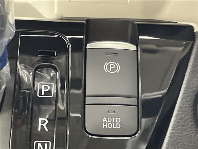 デリカミニ Ｔ　プレミアム　届出済未使用車　社外１０型ディスプレイオーディオ　全周囲カメラ　アダプティブクルーズコントロール　デジタルインナーミラー　衝突被害軽減ブレーキ　シートヒーター　両側パワースライドドア　ＥＴＣ　ＬＥＤ（25枚目）