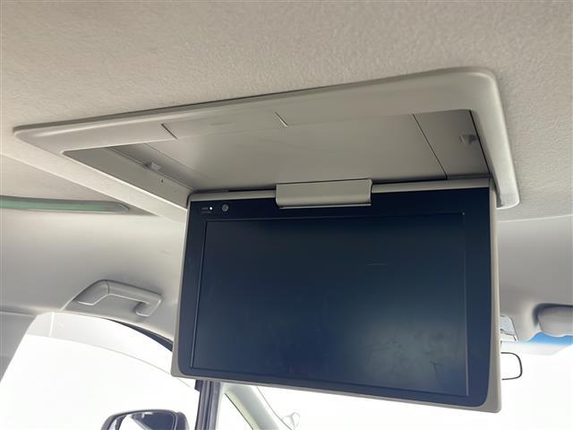 ヴェルファイア ２．５Ｚ　純正９型ナビ　純正１２．１型後席モニター　衝突被害軽減ブレーキ　アダプティブクルーズコントロール　ビルトインＥＴＣ　バックカメラ　オートハイビーム　ドライブレコーダー　オートハイビーム　ＬＥＤ　禁煙車（3枚目）