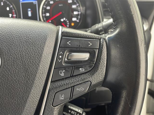 ヴェルファイア ２．５Ｚ　純正９型ナビ　純正１２．１型後席モニター　衝突被害軽減ブレーキ　アダプティブクルーズコントロール　ビルトインＥＴＣ　バックカメラ　オートハイビーム　ドライブレコーダー　オートハイビーム　ＬＥＤ　禁煙車（11枚目）