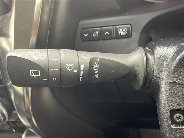 ヴェルファイア ２．５Ｚ　純正９型ナビ　純正１２．１型後席モニター　衝突被害軽減ブレーキ　アダプティブクルーズコントロール　ビルトインＥＴＣ　バックカメラ　オートハイビーム　ドライブレコーダー　オートハイビーム　ＬＥＤ　禁煙車（25枚目）