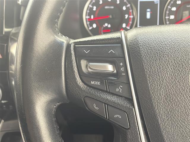 ヴェルファイア ２．５Ｚ　純正９型ナビ　純正１２．１型後席モニター　衝突被害軽減ブレーキ　アダプティブクルーズコントロール　ビルトインＥＴＣ　バックカメラ　オートハイビーム　ドライブレコーダー　オートハイビーム　ＬＥＤ　禁煙車（26枚目）