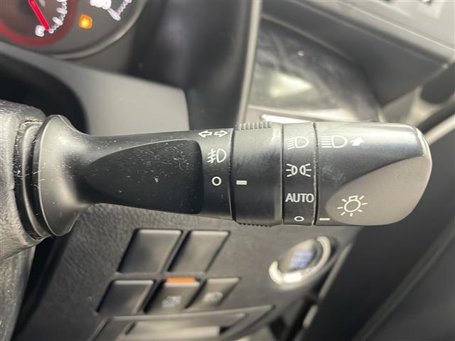 ヴェルファイア ２．５Ｚ　純正９型ナビ　純正１２．１型後席モニター　衝突被害軽減ブレーキ　アダプティブクルーズコントロール　ビルトインＥＴＣ　バックカメラ　オートハイビーム　ドライブレコーダー　オートハイビーム　ＬＥＤ　禁煙車（28枚目）