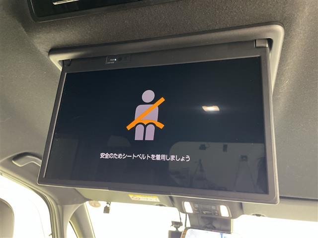ヴォクシー Ｓ－Ｚ　純正１０．５型ナビ　純正１４型後席モニター　バックカメラ　アダプティブクルーズコントロール　両側電動スライドドア　シートヒーター　前後ドライブレコーダー　ＥＴＣ２．０　ＬＥＤヘッドライト　禁煙車（3枚目）