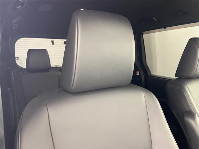 ヴォクシー Ｓ－Ｚ　純正１０．５型ナビ　純正１４型後席モニター　バックカメラ　アダプティブクルーズコントロール　両側電動スライドドア　シートヒーター　前後ドライブレコーダー　ＥＴＣ２．０　ＬＥＤヘッドライト　禁煙車（29枚目）