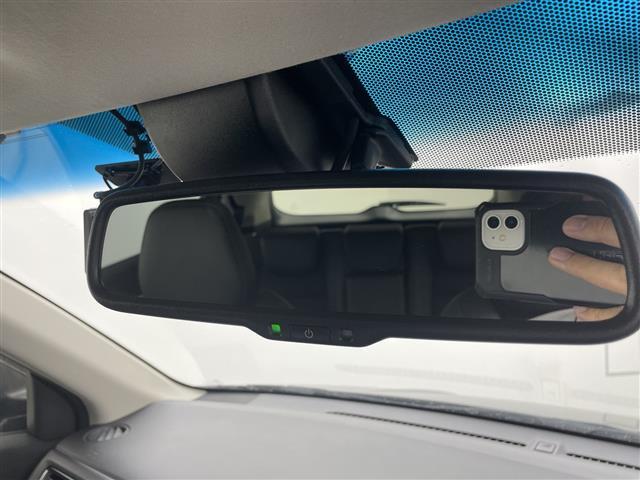 ヴェゼル ハイブリッドＸ・ホンダセンシング　純正８型ナビ　バックカメラ　アダプティブクルーズコントロール　レーンキープアシスト　衝突被害軽減ブレーキ　シートヒーター　ＬＥＤヘッドライト　ドライブレコーダー　ＥＴＣ　コーナーセンサー　禁煙車（28枚目）