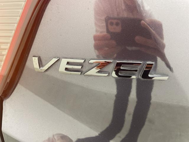 ヴェゼル ハイブリッドＸ・ホンダセンシング　純正８型ナビ　バックカメラ　アダプティブクルーズコントロール　レーンキープアシスト　衝突被害軽減ブレーキ　シートヒーター　ＬＥＤヘッドライト　ドライブレコーダー　ＥＴＣ　コーナーセンサー　禁煙車（77枚目）