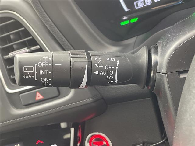 ヴェゼル ハイブリッドＺ・ホンダセンシング　純正８型ナビ　バックカメラ　アダプティブクルーズコントロール　レーンキープアシスト　衝突被害軽減ブレーキ　シートヒーター　ＬＥＤヘッドライト　ドライブレコーダー　ＥＴＣ　純正アルミホイール　禁煙車（21枚目）
