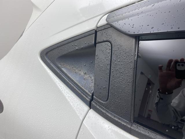 ヴェゼル ハイブリッドＺ・ホンダセンシング　純正８型ナビ　バックカメラ　アダプティブクルーズコントロール　レーンキープアシスト　衝突被害軽減ブレーキ　シートヒーター　ＬＥＤヘッドライト　ドライブレコーダー　ＥＴＣ　純正アルミホイール　禁煙車（57枚目）