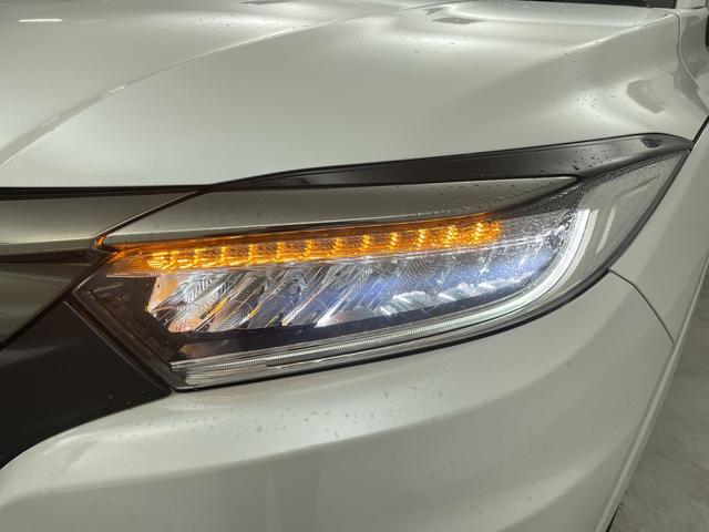 ヴェゼル ハイブリッドＺ・ホンダセンシング　純正８型ナビ　バックカメラ　アダプティブクルーズコントロール　レーンキープアシスト　衝突被害軽減ブレーキ　シートヒーター　ＬＥＤヘッドライト　ドライブレコーダー　ＥＴＣ　純正アルミホイール　禁煙車（58枚目）