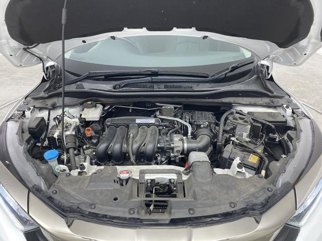 ヴェゼル ハイブリッドＺ・ホンダセンシング　純正８型ナビ　バックカメラ　アダプティブクルーズコントロール　レーンキープアシスト　衝突被害軽減ブレーキ　シートヒーター　ＬＥＤヘッドライト　ドライブレコーダー　ＥＴＣ　純正アルミホイール　禁煙車（78枚目）