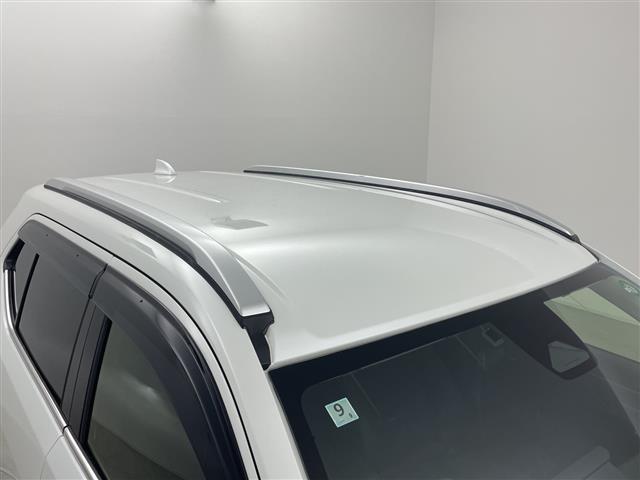ＷＲ－Ｖ Ｚ＋　純正９型ナビ　バックカメラ　フルセグＴＶ　ステアリングスイッチ　ビルトインＥＴＣ　アダプティブクルーズコントロール　衝突被害軽減ブレーキ　ルーフレール　パドルシフト　ＬＥＤヘッドライト　フォグ　禁煙車（6枚目）