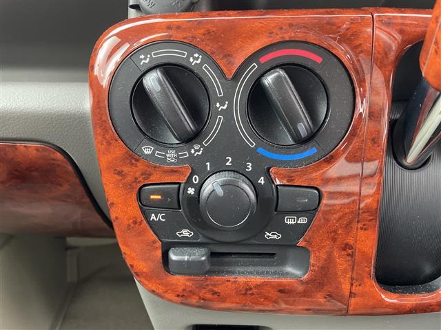 エブリイ ジョインターボ　ナビ　ワンセグＴＶ　バックカメラ　衝突被害軽減ブレーキ　レーンアシスト　横滑り防止装置　コーナーセンサー　社外アルミホイール　ルーフキャリア　ＥＴＣ　キーレスエントリー　電動格納ミラー　禁煙車（17枚目）