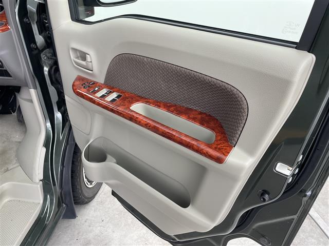 エブリイ ジョインターボ　ナビ　ワンセグＴＶ　バックカメラ　衝突被害軽減ブレーキ　レーンアシスト　横滑り防止装置　コーナーセンサー　社外アルミホイール　ルーフキャリア　ＥＴＣ　キーレスエントリー　電動格納ミラー　禁煙車（41枚目）