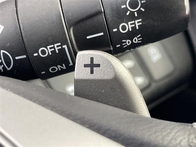 ステップワゴンスパーダ Ｚ　クールスピリット　純正９型ナビ　純正９型後席モニター　フルセグＴＶ　バックカメラ　両側電動スライドドア　クルーズコントロール　アイドリングストップ　パドルシフト　ＨＩＤ　前後ドラレコ　ＥＴＣ　スマートキー　禁煙車（7枚目）