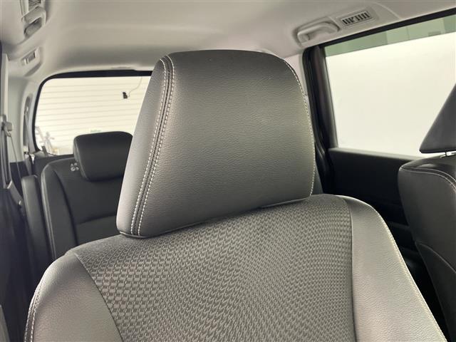 ステップワゴンスパーダ Ｚ　クールスピリット　純正９型ナビ　純正９型後席モニター　フルセグＴＶ　バックカメラ　両側電動スライドドア　クルーズコントロール　アイドリングストップ　パドルシフト　ＨＩＤ　前後ドラレコ　ＥＴＣ　スマートキー　禁煙車（28枚目）