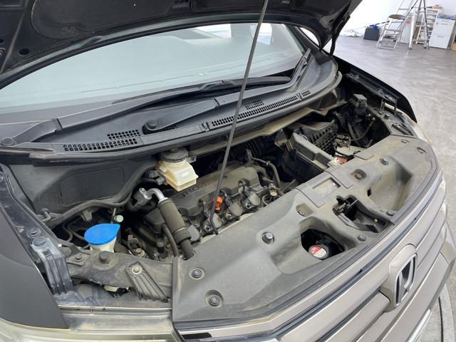 ステップワゴンスパーダ Ｚ　クールスピリット　純正９型ナビ　純正９型後席モニター　フルセグＴＶ　バックカメラ　両側電動スライドドア　クルーズコントロール　アイドリングストップ　パドルシフト　ＨＩＤ　前後ドラレコ　ＥＴＣ　スマートキー　禁煙車（80枚目）